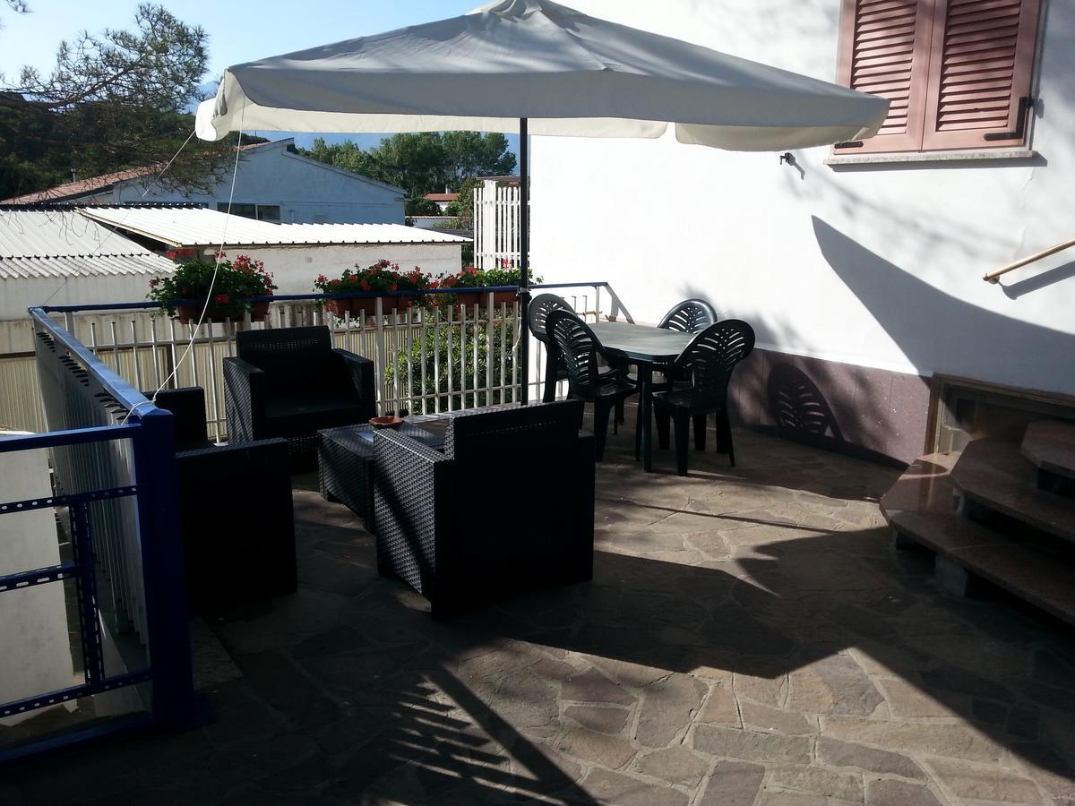 Appartamento In Villa Valentini, Fronte Mare, Giardino E Parcheggio Privato, Wifi, Dotato Di Tutti I Confort, Nel Golfo Di Gaeta مينتورنو المظهر الخارجي الصورة