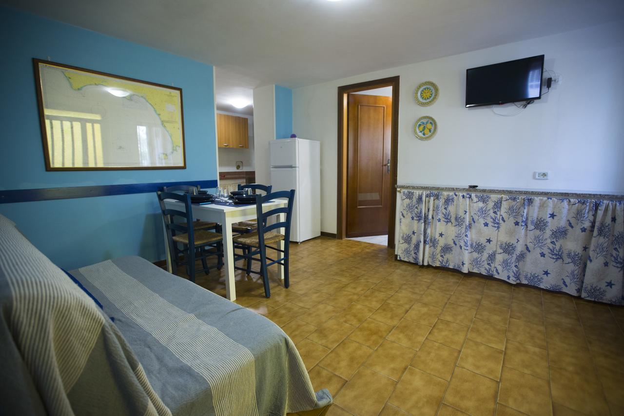 Appartamento In Villa Valentini, Fronte Mare, Giardino E Parcheggio Privato, Wifi, Dotato Di Tutti I Confort, Nel Golfo Di Gaeta مينتورنو المظهر الخارجي الصورة